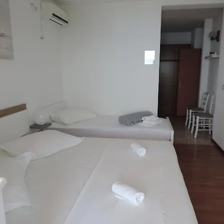 Gostinjska kuća In With Sea View, Terrace, Wifi, Washing Machine 4947-2