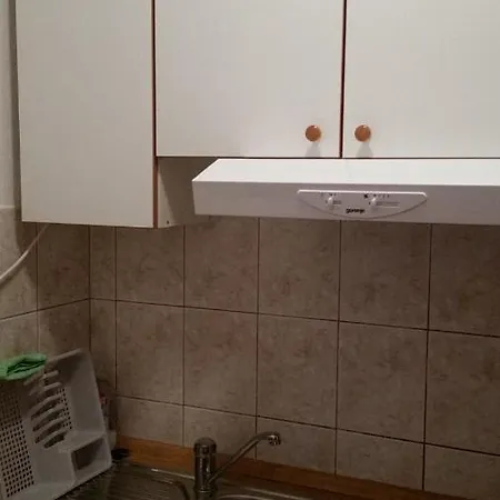 In With Sea View, Terrace, Wifi, Washing Machine 4947-2 3* Brela